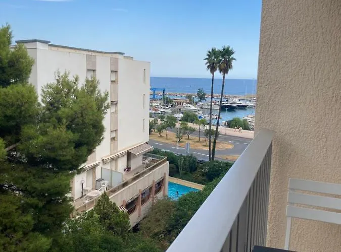 La Cigale Bord De Μεντόν